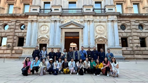 ��������Լحwww.�Ƿ����ʡ�com2025��ȸ߹ܡ�Ӫ����Ӣ�ŶӴ�Խ����������������������������һ����������ʷ��ʢ�磡