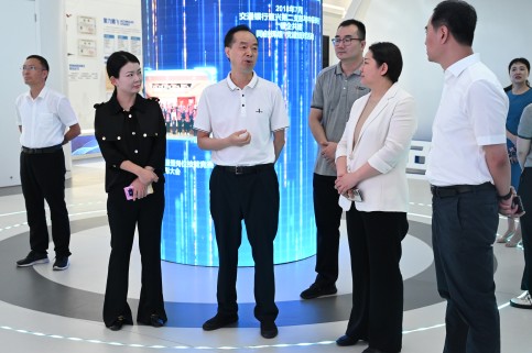 1690441772736052fAoD.jpg DSC_0494(1).jpg