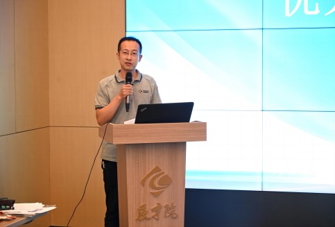 1693903497244971o694.jpg DSC_1851(1).jpg